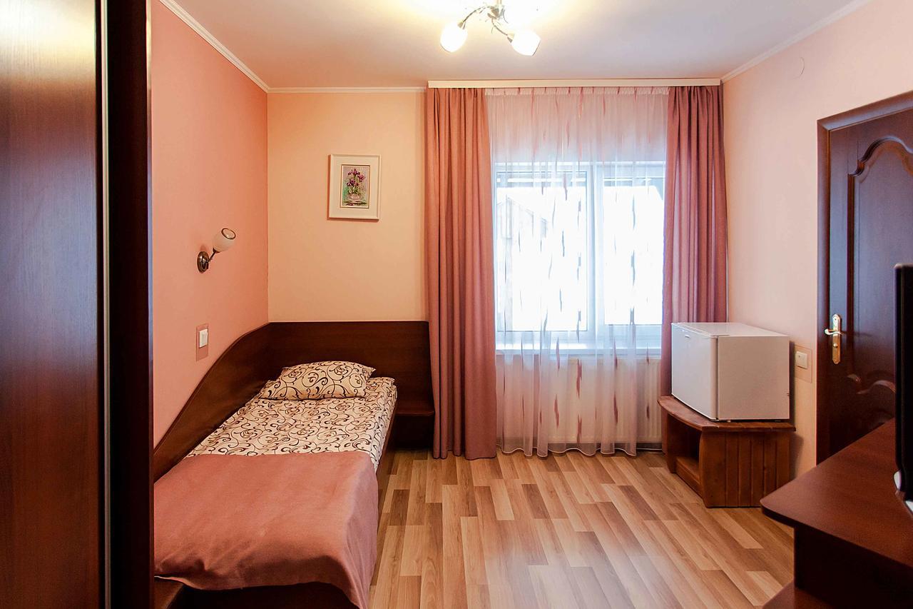Hotel Podolyanka Slavske Esterno foto