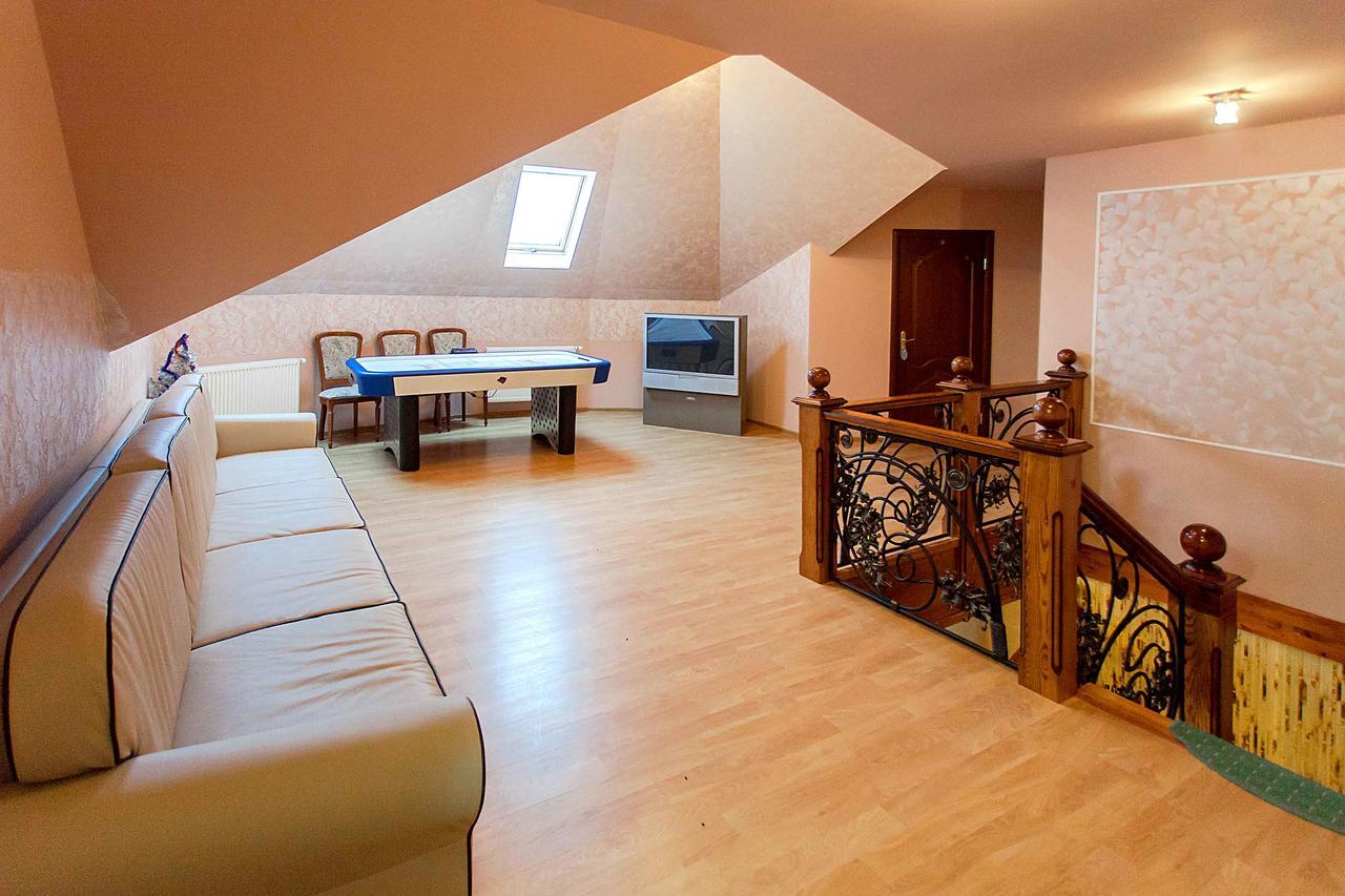 Hotel Podolyanka Slavske Esterno foto