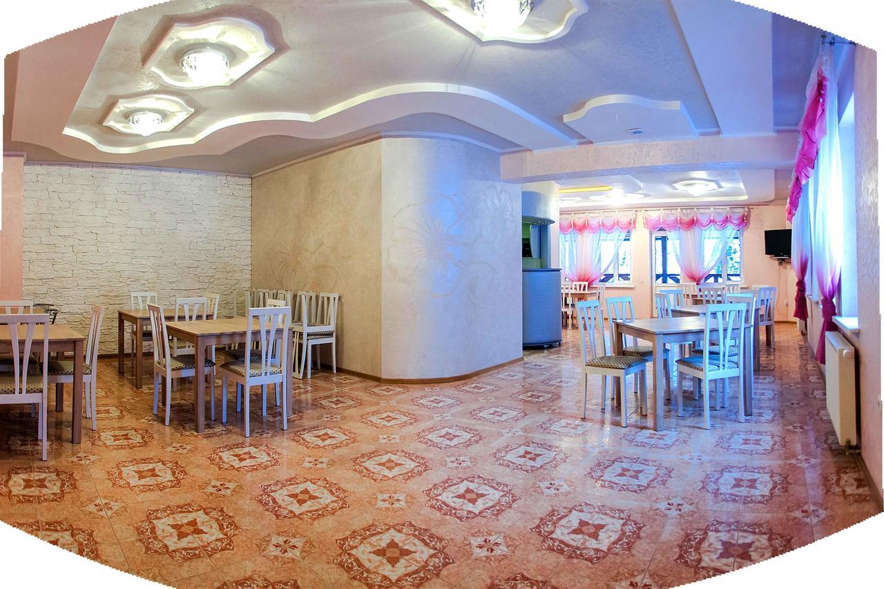 Hotel Podolyanka Slavske Esterno foto